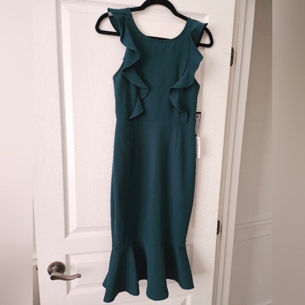 Lulus Hearts a Flutter Body Con Dress